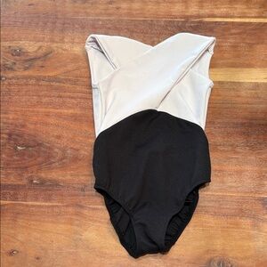 Girls large Black and White leotard five dancewear